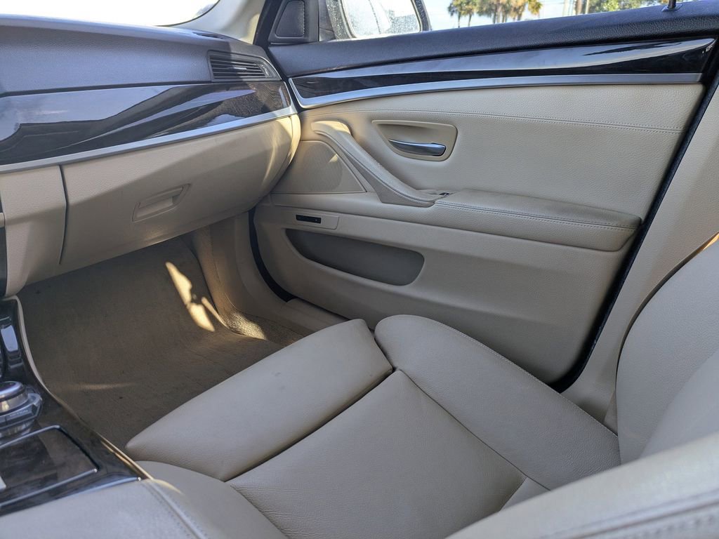 Used 2013 BMW 535i xDrive Sedan image 15