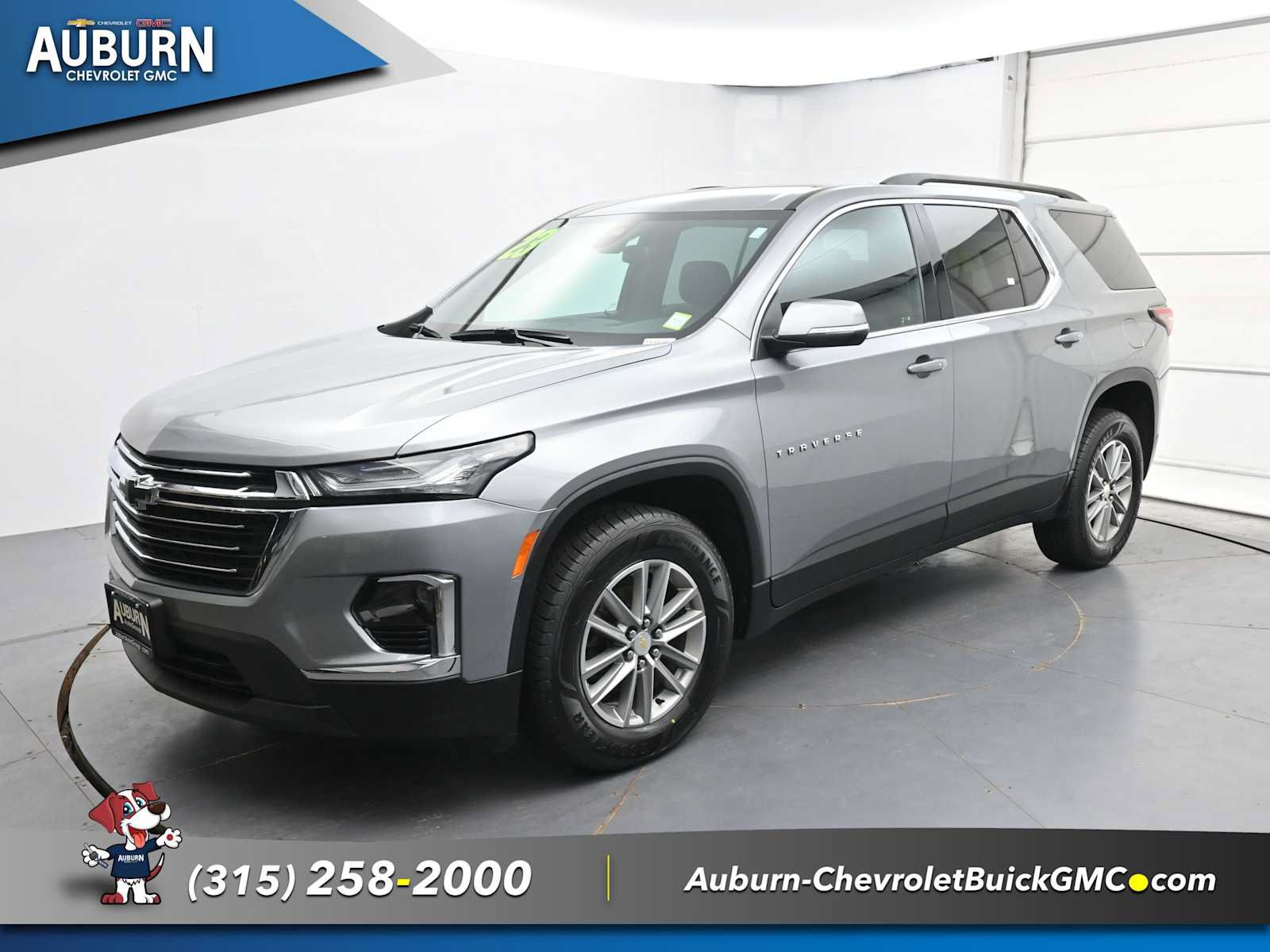 Used 2023 Chevrolet Traverse LT AWD/4WD image 1