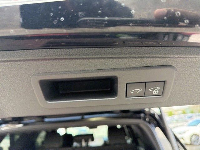 Used 2025 Toyota 4Runner Limited image 26