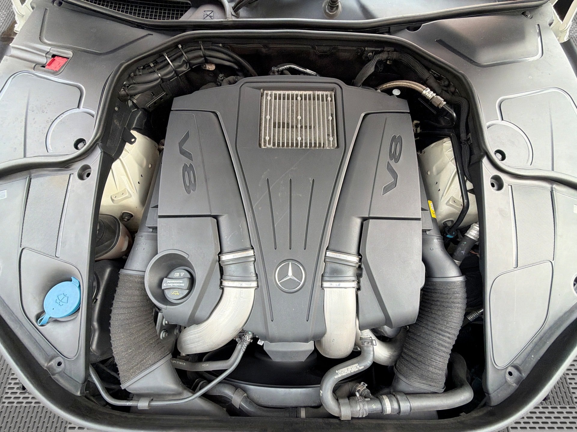Used 2016 Mercedes-Benz S 550 4MATIC Sedan w/ Premium Package image 18