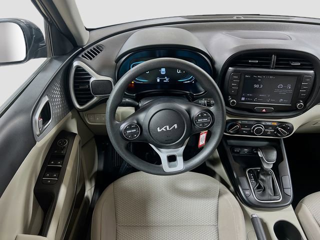 Certified 2025 Kia Soul LX FWD image 21