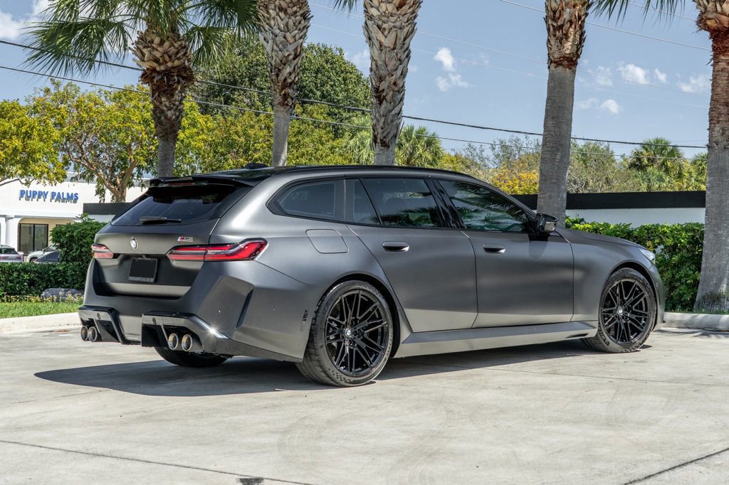 Used 2025 BMW M5 Touring image 8