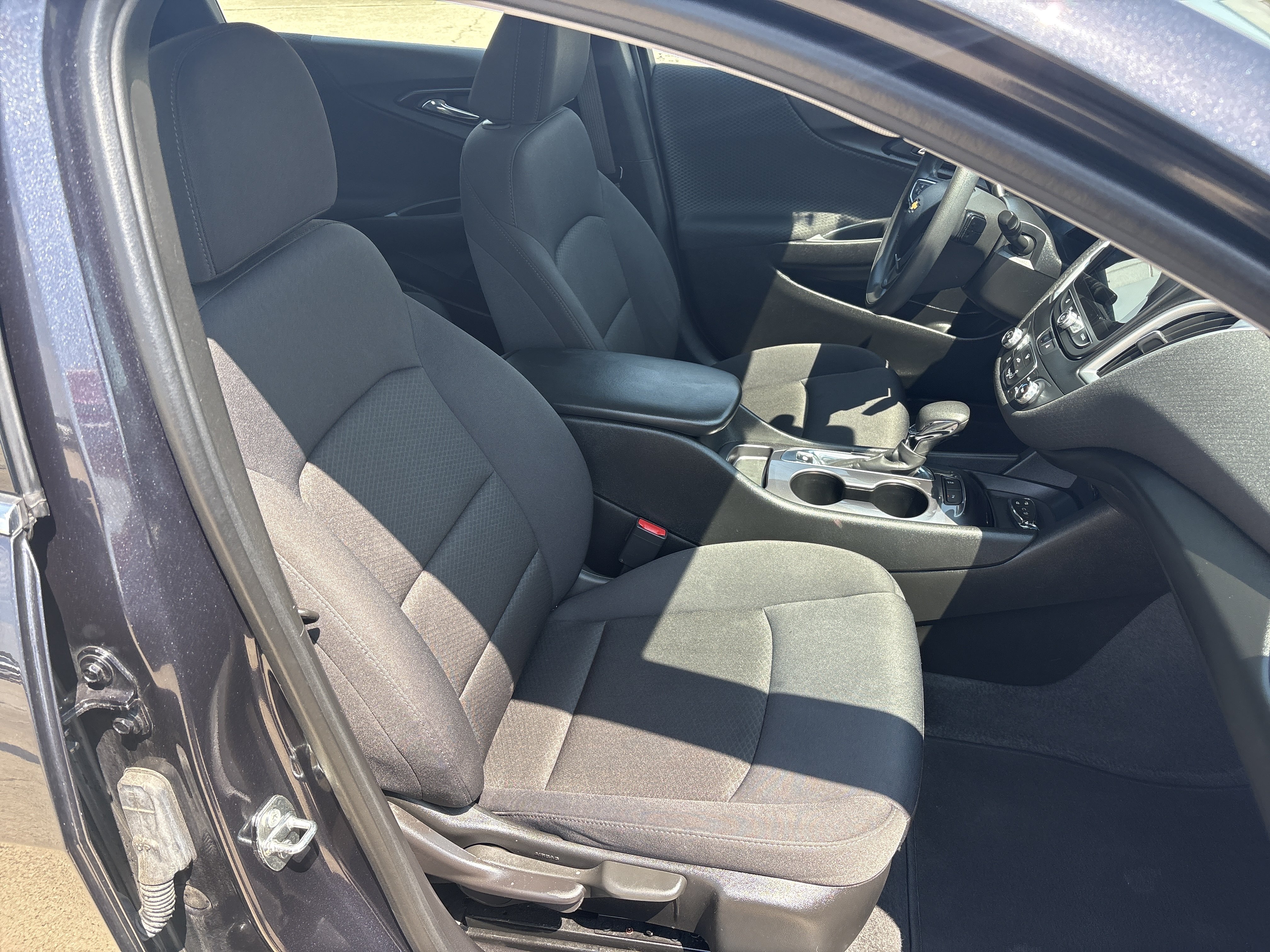 Used 2023 Chevrolet Malibu LS w/ Driver Confidence Package FWD image 10