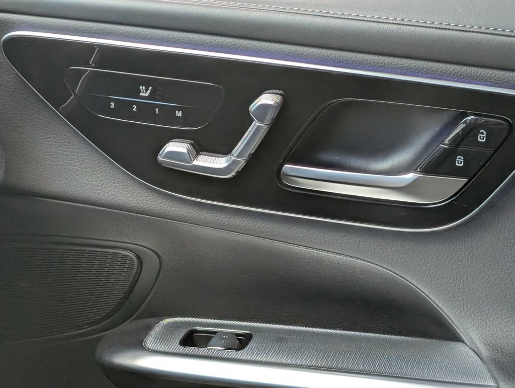 Certified 2024 Mercedes-Benz GLC 300 4MATIC image 30