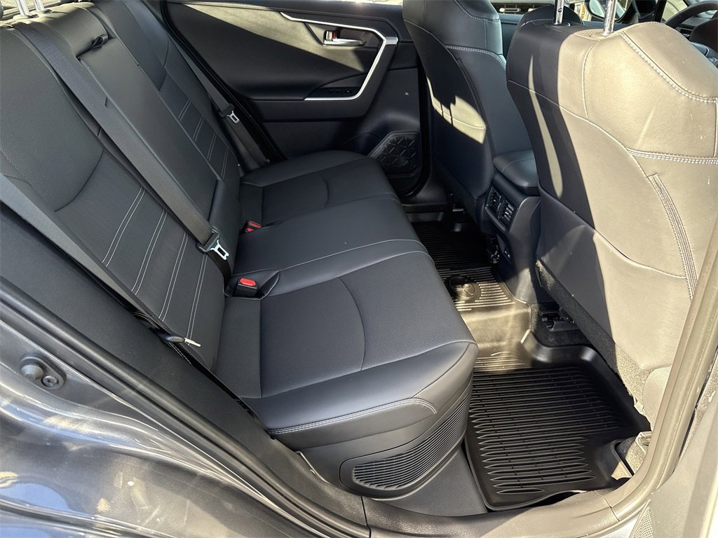 Used 2025 Toyota RAV4 Limited image 15