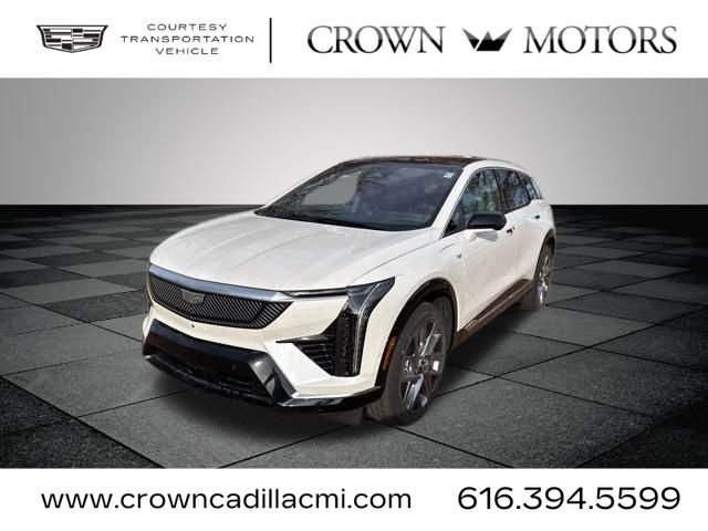 Used 2025 Cadillac Optiq Luxury 1 w/ LPO, Floor Liner Package image 3