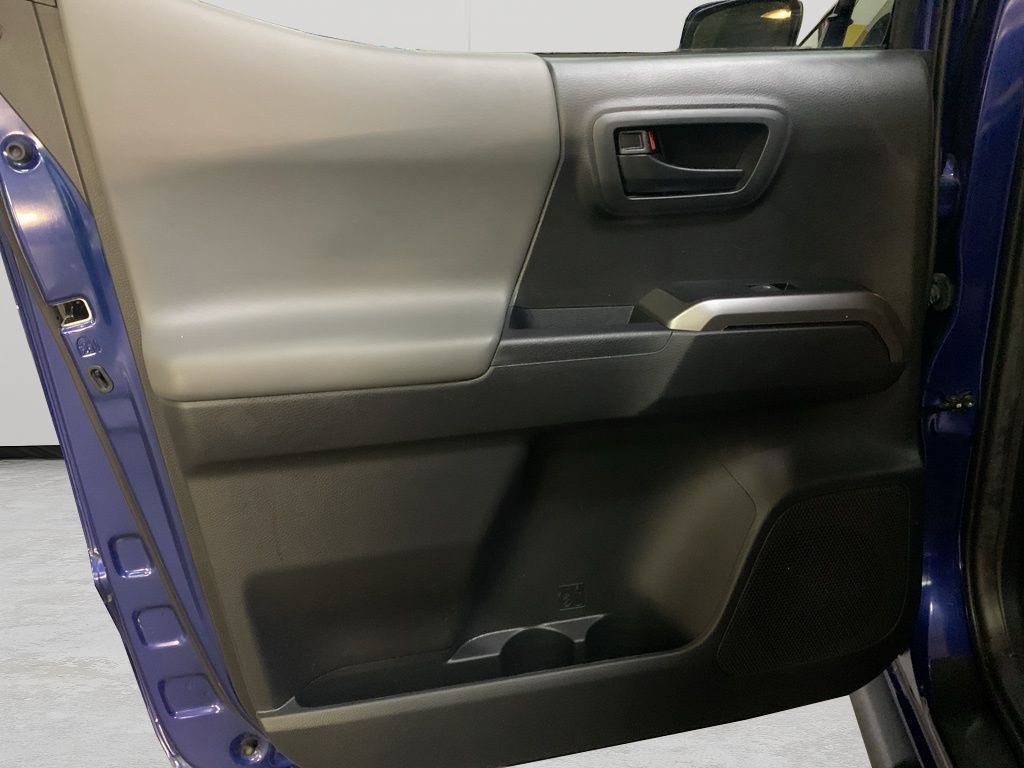 Used 2022 Toyota Tacoma SR5 image 27