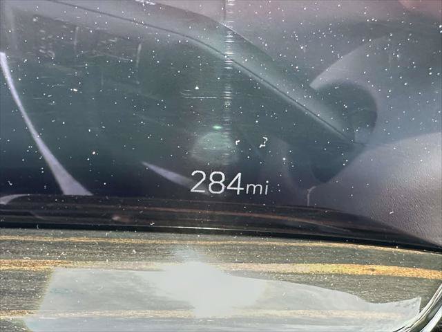 Used 2026 Cadillac Escalade ESV 4WD w/ LPO, Floor Liner Package image 32