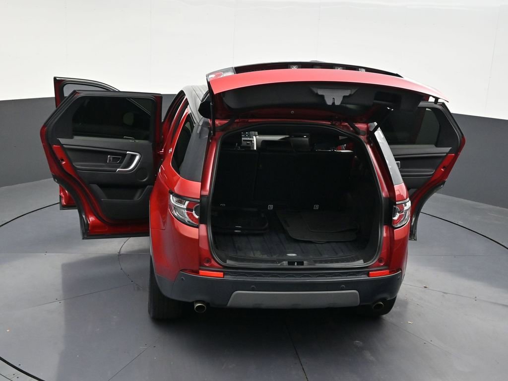 Used 2018 Land Rover Discovery Sport SE image 34