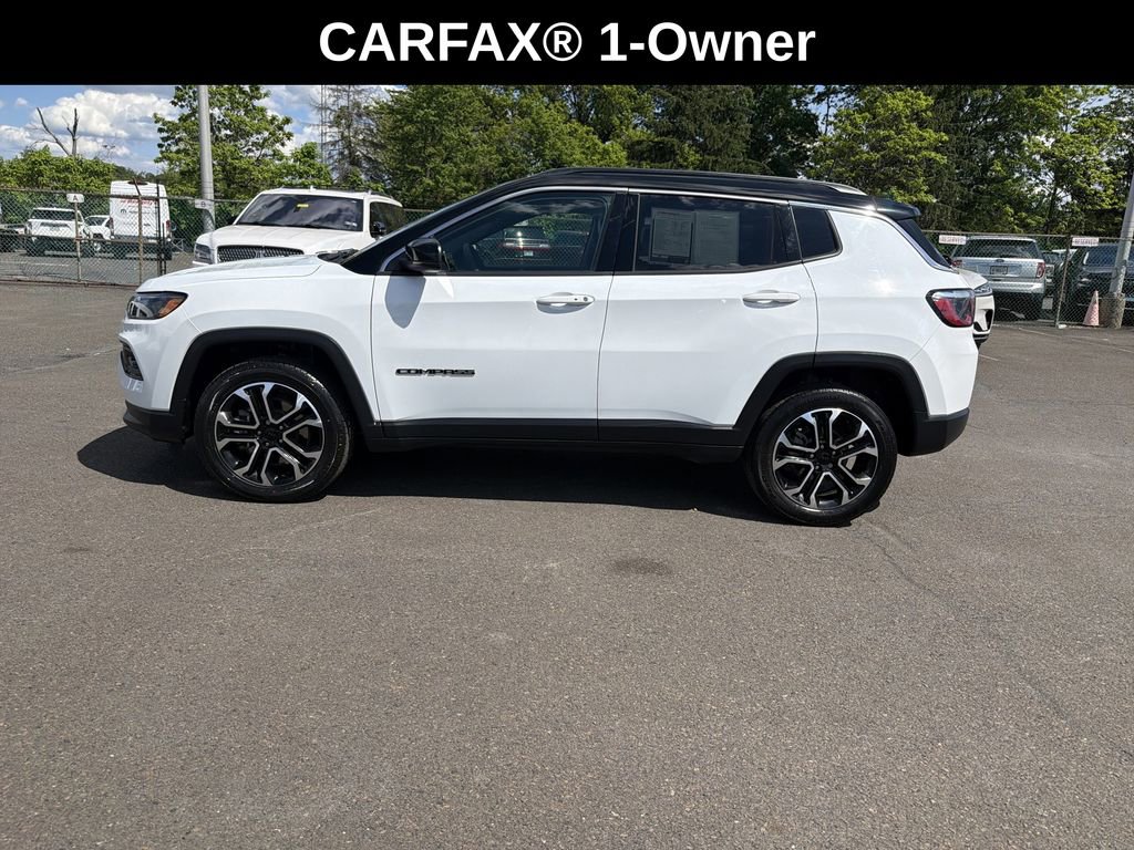 Used 2023 Jeep Compass Limited AWD/4WD image 2