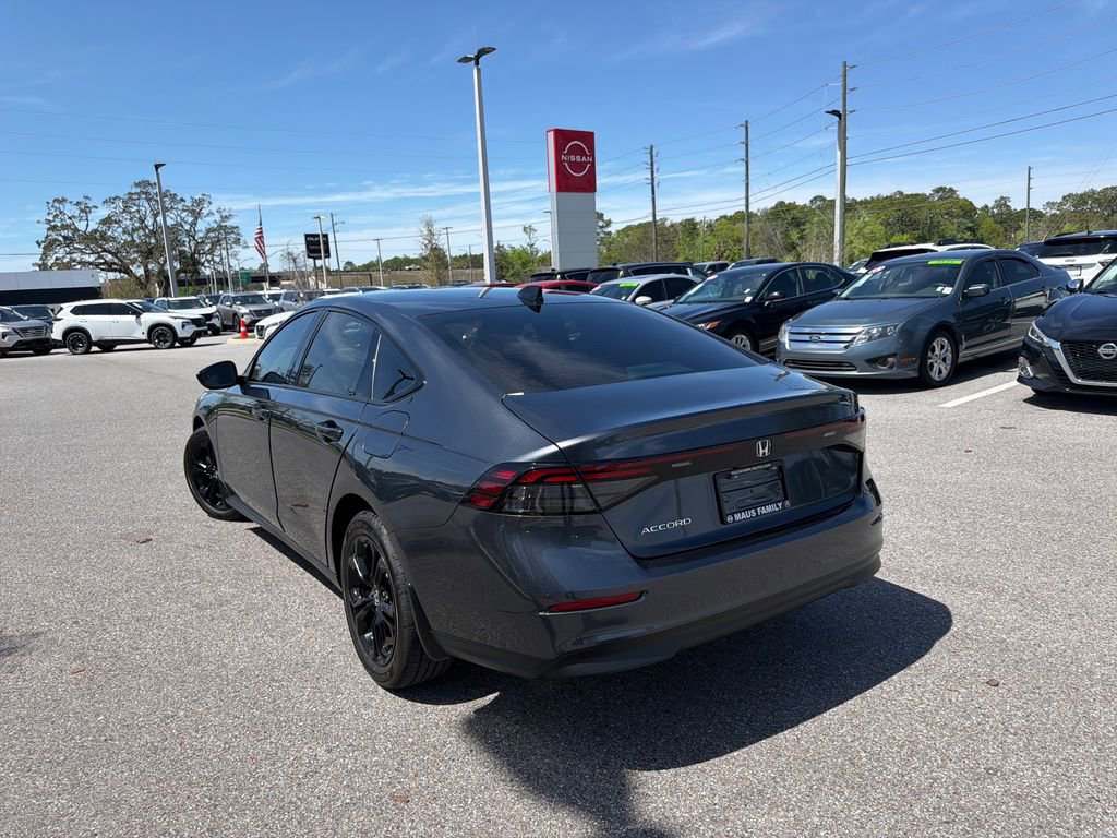 Used 2025 Honda Accord SE image 5