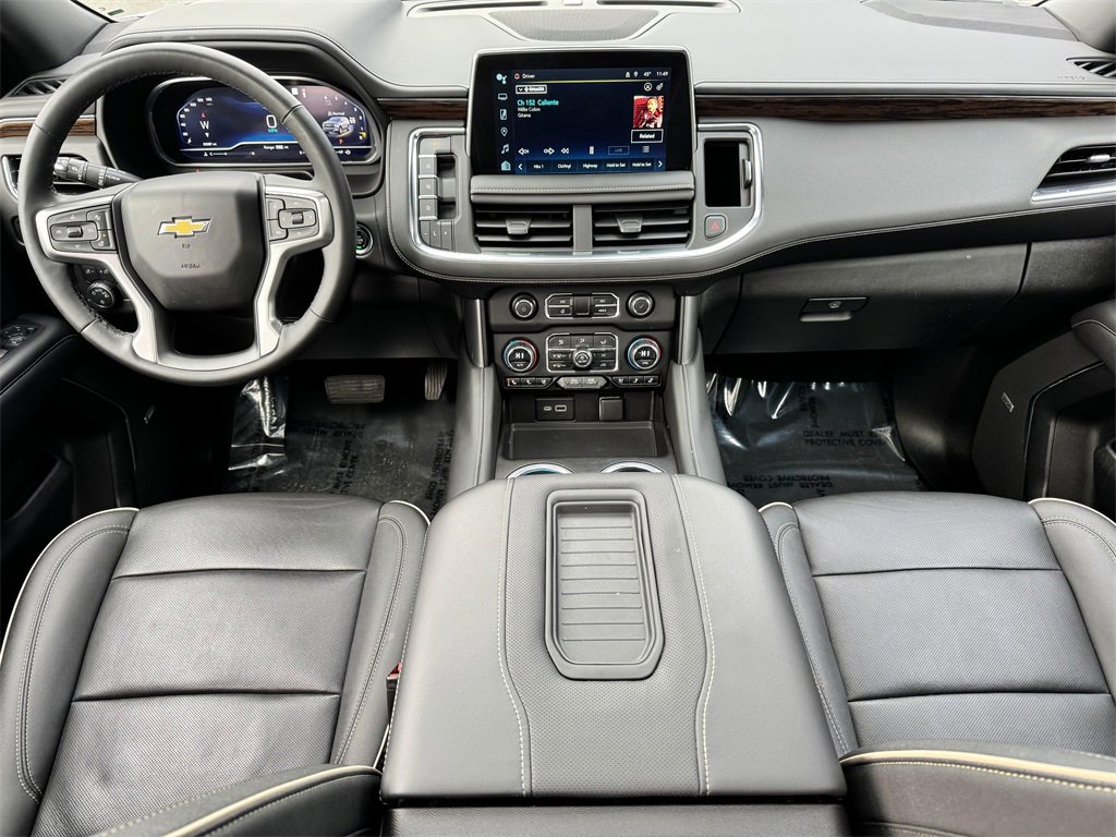 Used 2023 Chevrolet Suburban Premier image 19
