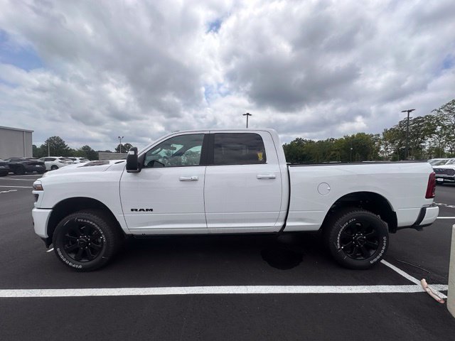 New 2026 RAM 2500 Laramie AWD/4WD image 3