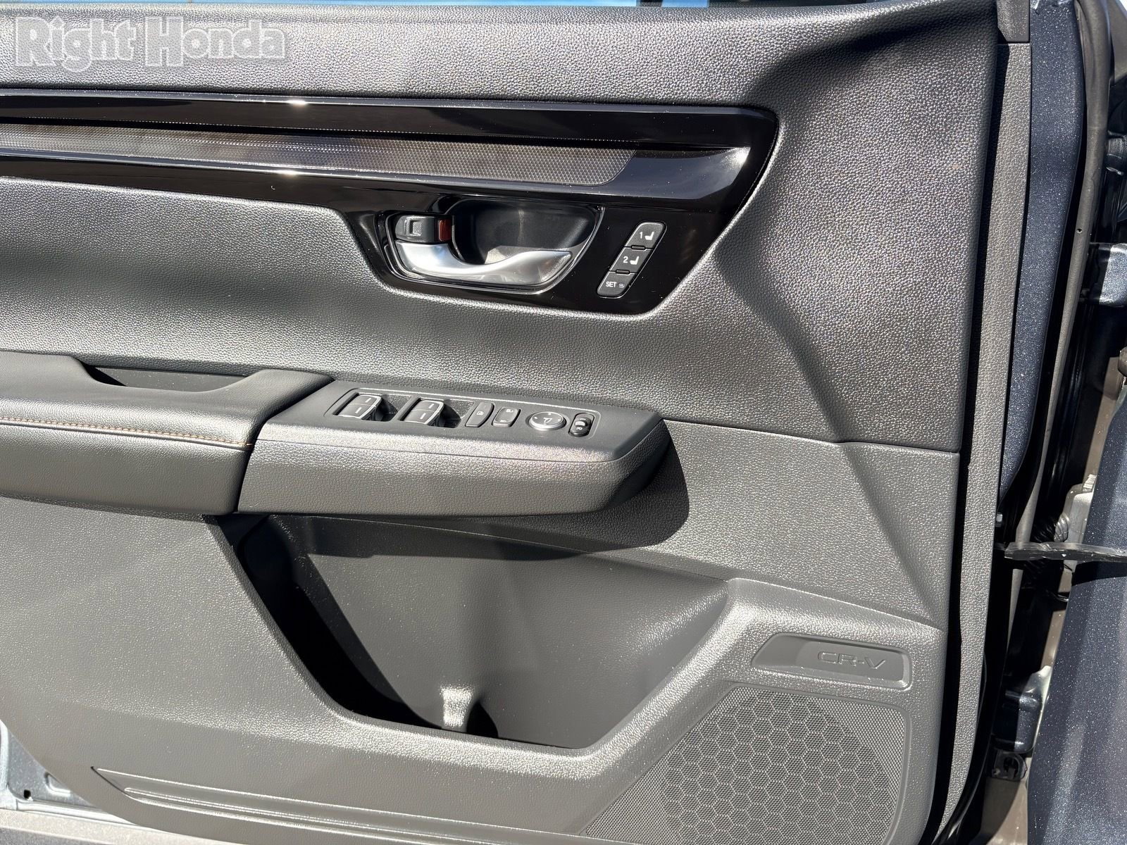 Used 2025 Honda CR-V Sport Touring image 23