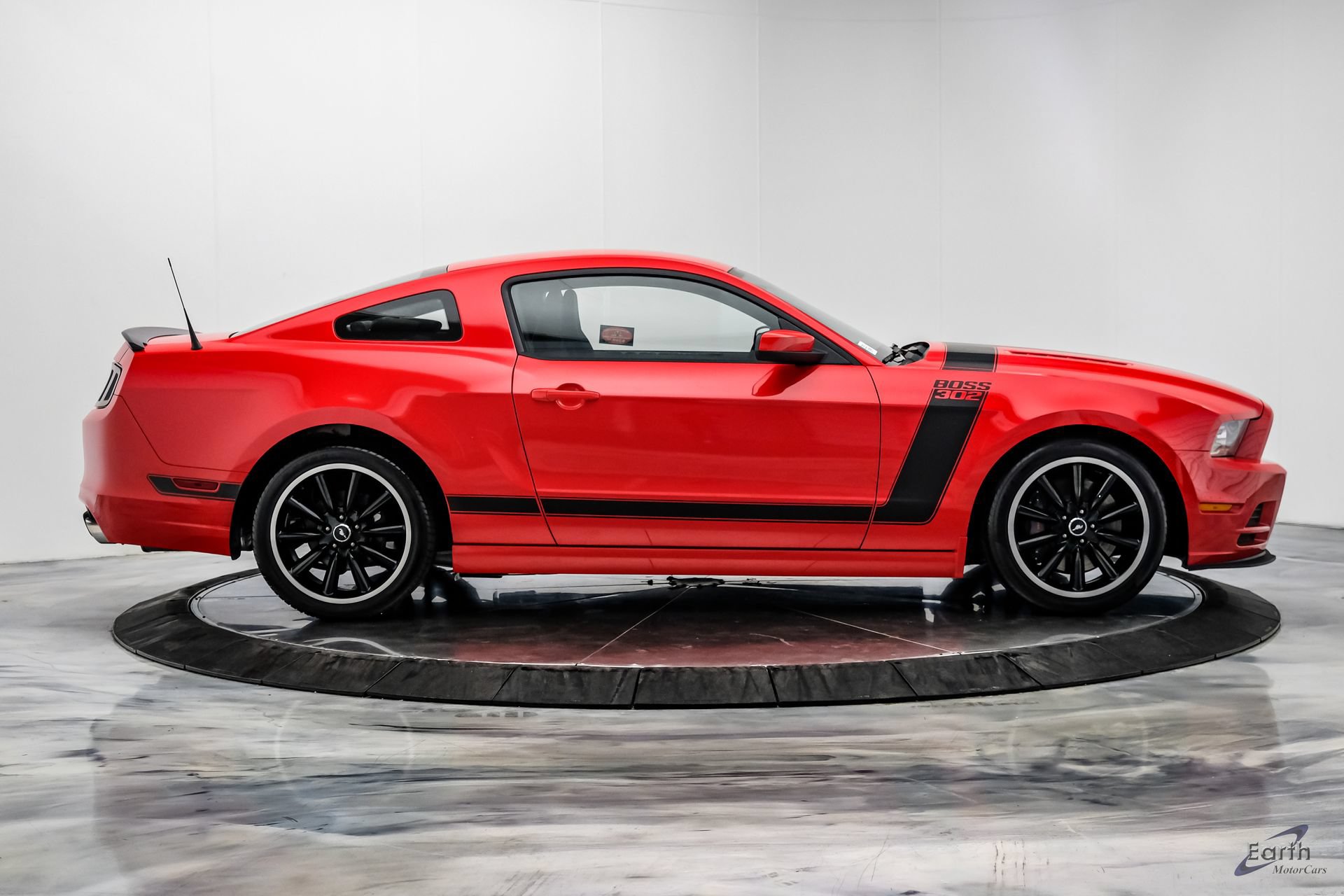 Used 2013 Ford Mustang Boss 302 w/ Boss 302 Accessory Pkg RWD image 19