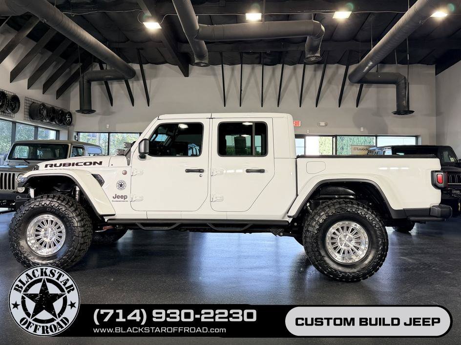 Used 2023 Jeep Gladiator Rubicon w/ Trailer Tow Package AWD/4WD image 8