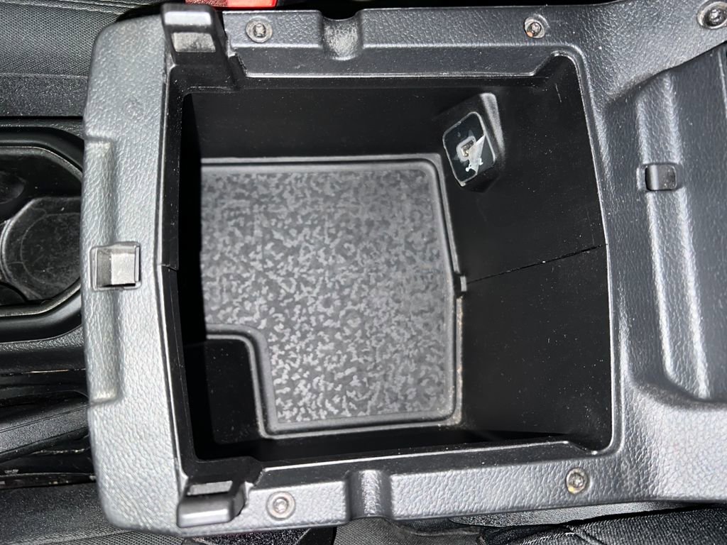 Used 2022 Jeep Wrangler Sport image 27