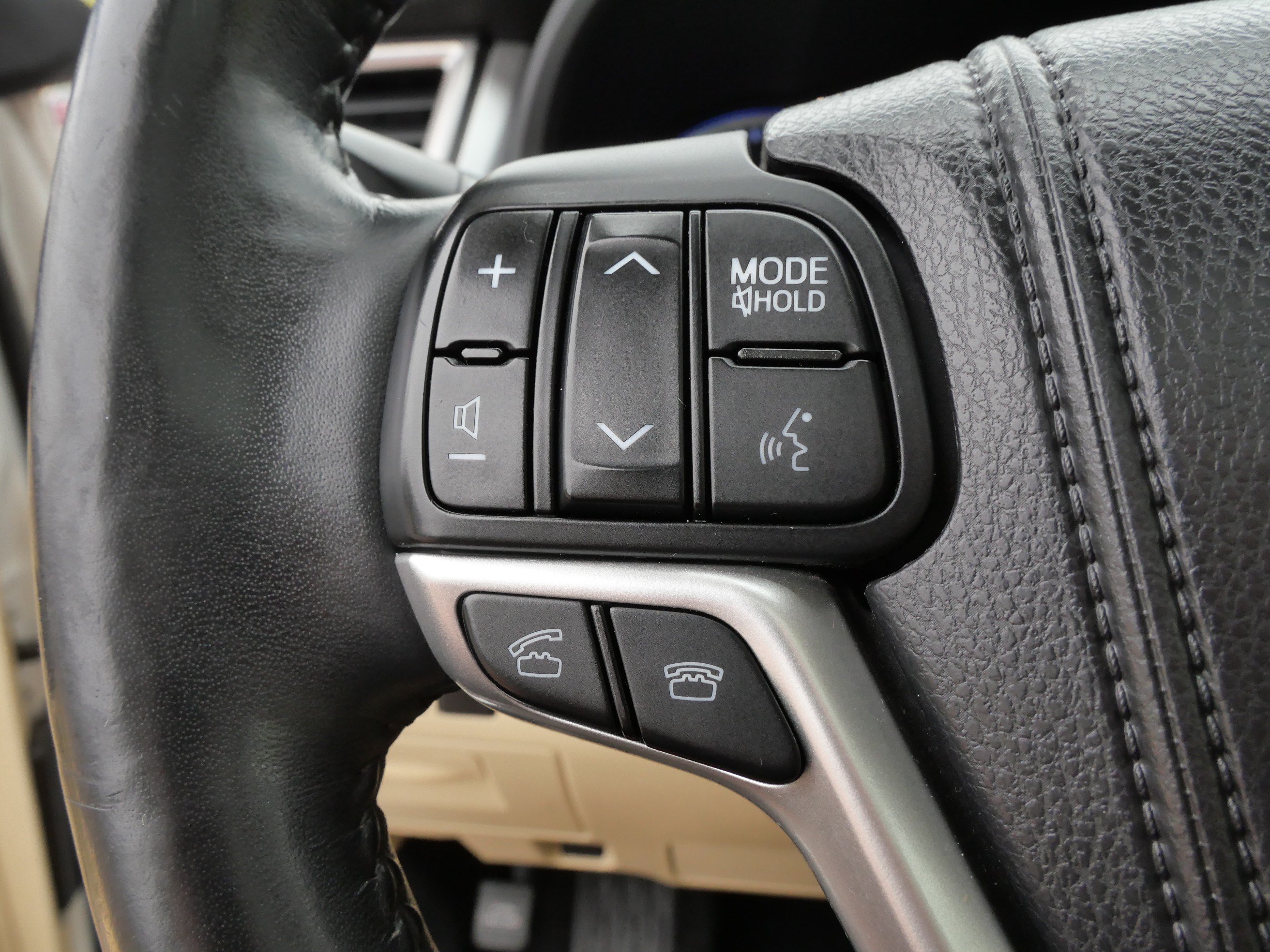 Used 2015 Toyota Highlander Limited Platinum AWD/4WD image 27