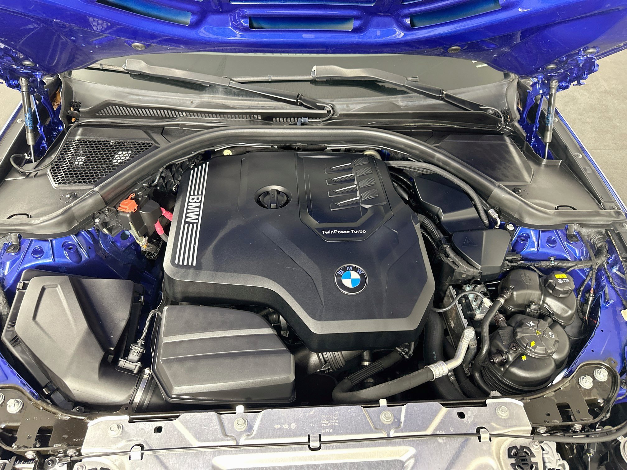 Used 2022 BMW 330i Sedan w/ M Sport Package RWD image 35
