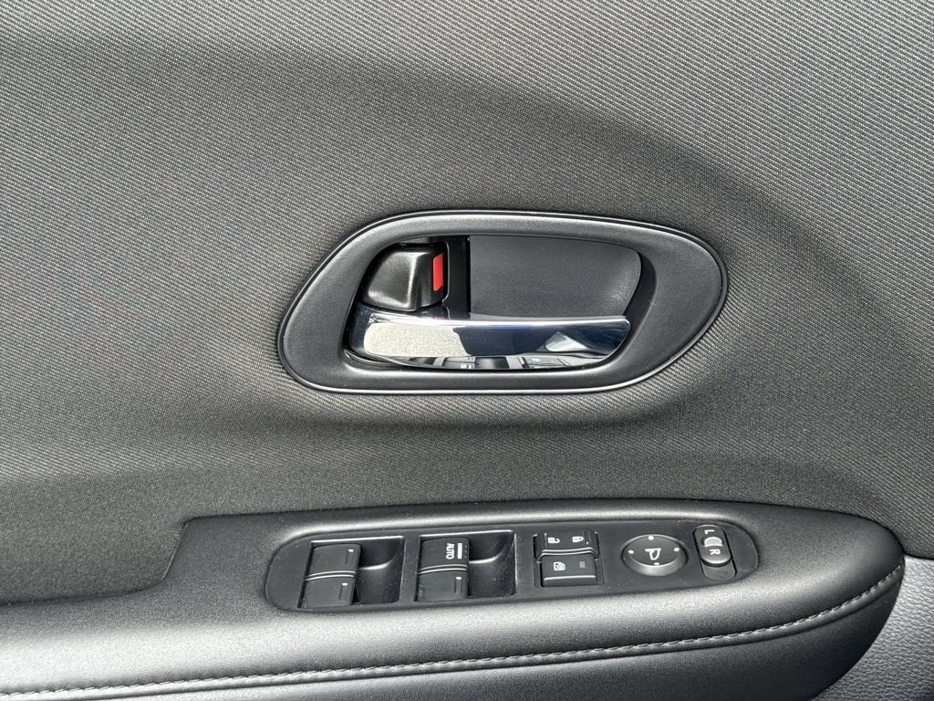 Used 2022 Honda HR-V Sport image 15