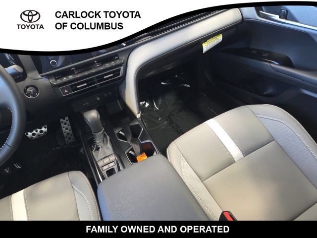 Used 2026 Toyota Camry SE w/ Convenience Package FWD image 19