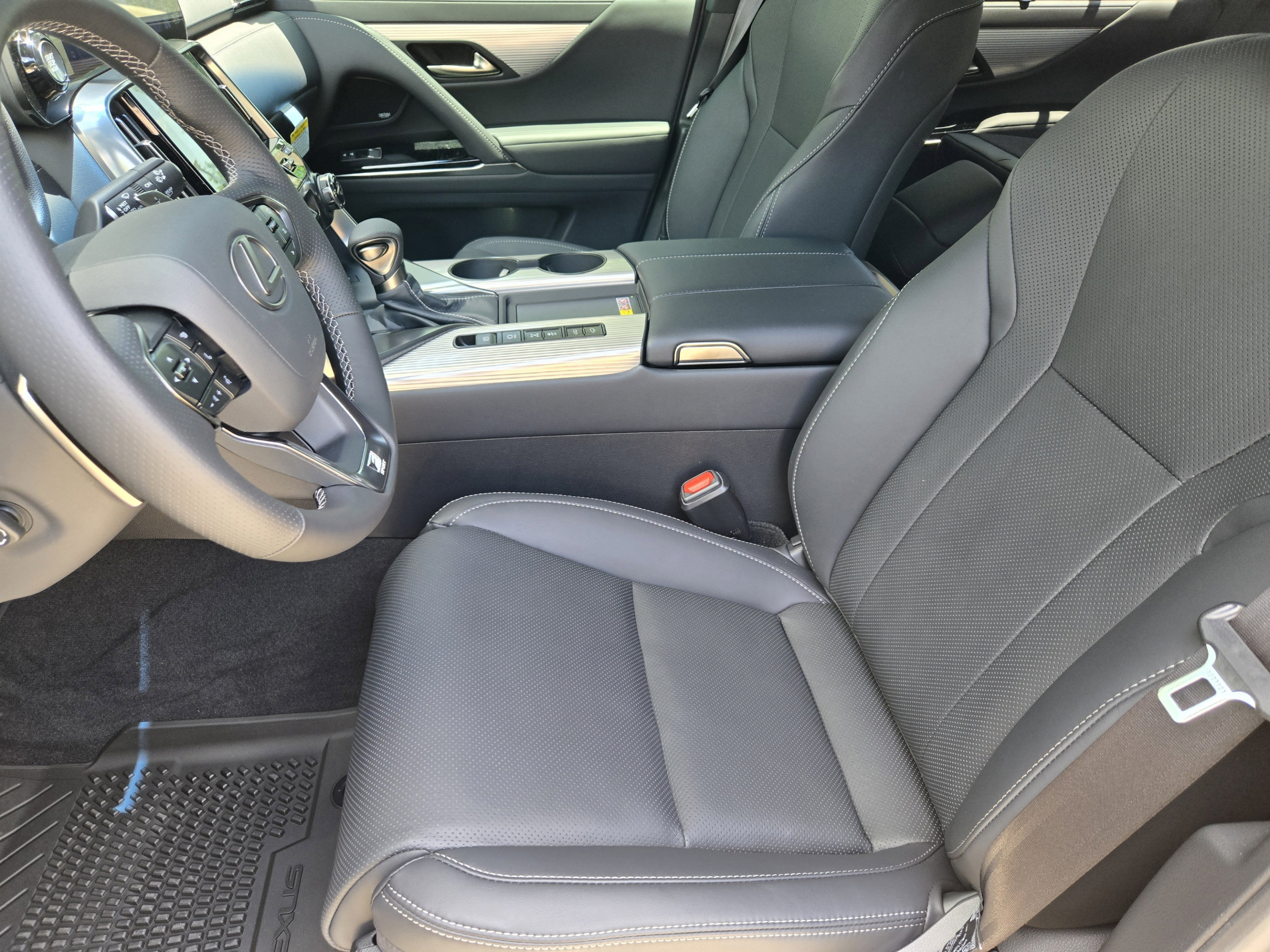 New 2026 Lexus LX 600 F Sport AWD/4WD image 5