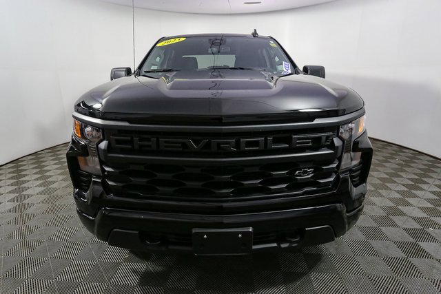 Used 2023 Chevrolet Silverado 1500 Custom image 4