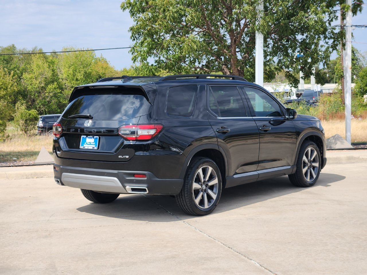 Used 2023 Honda Pilot Elite image 5