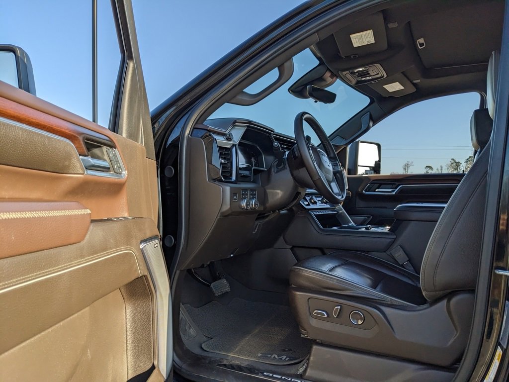 Used 2024 GMC Sierra 2500 Denali w/ Denali Reserve Package image 42