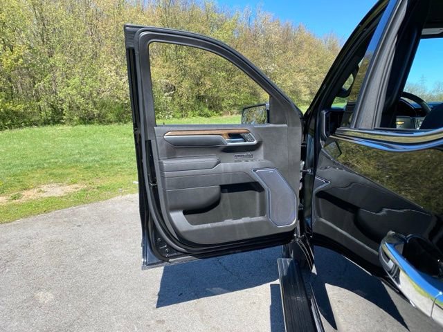 Certified 2026 Chevrolet Silverado 1500 High Country w/ Technology Package image 16