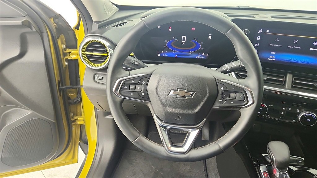 Used 2024 Chevrolet Trax ACTIV w/ Driver Confidence Package image 19