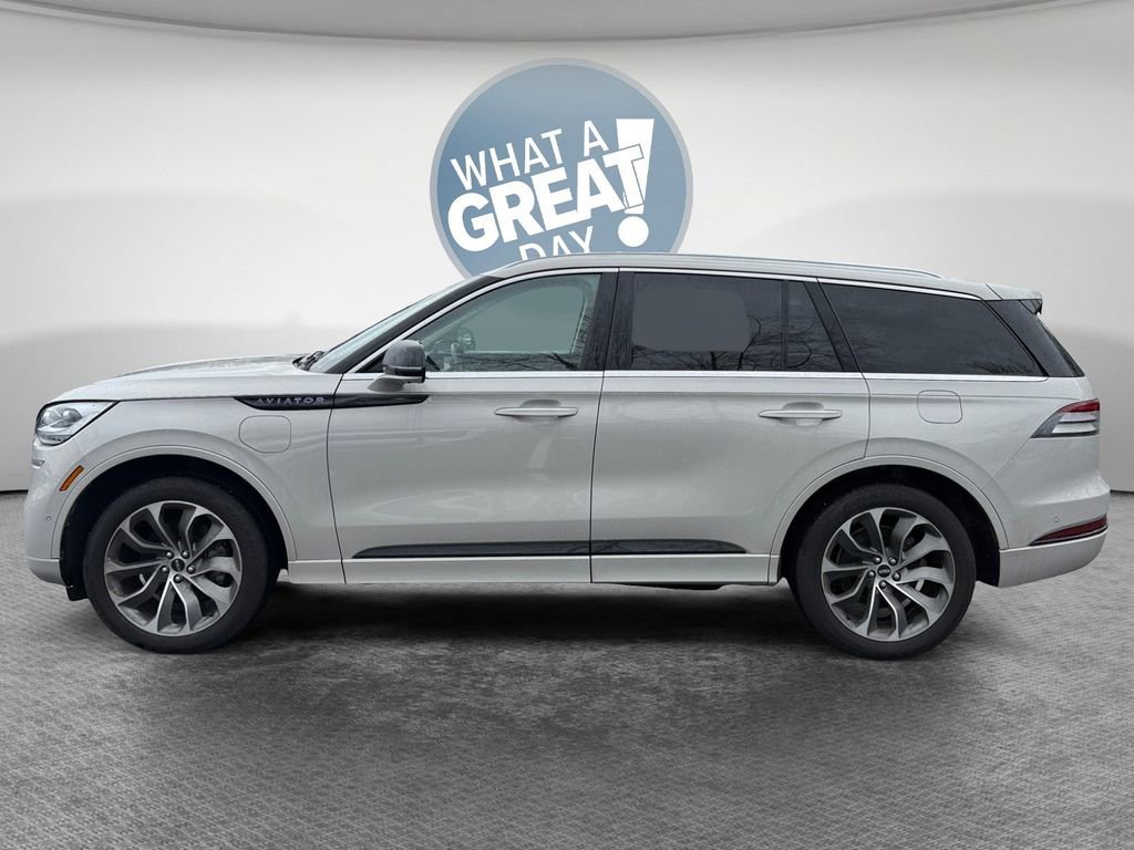Used 2021 Lincoln Aviator Grand Touring w/ Equipment Group 301A image 7