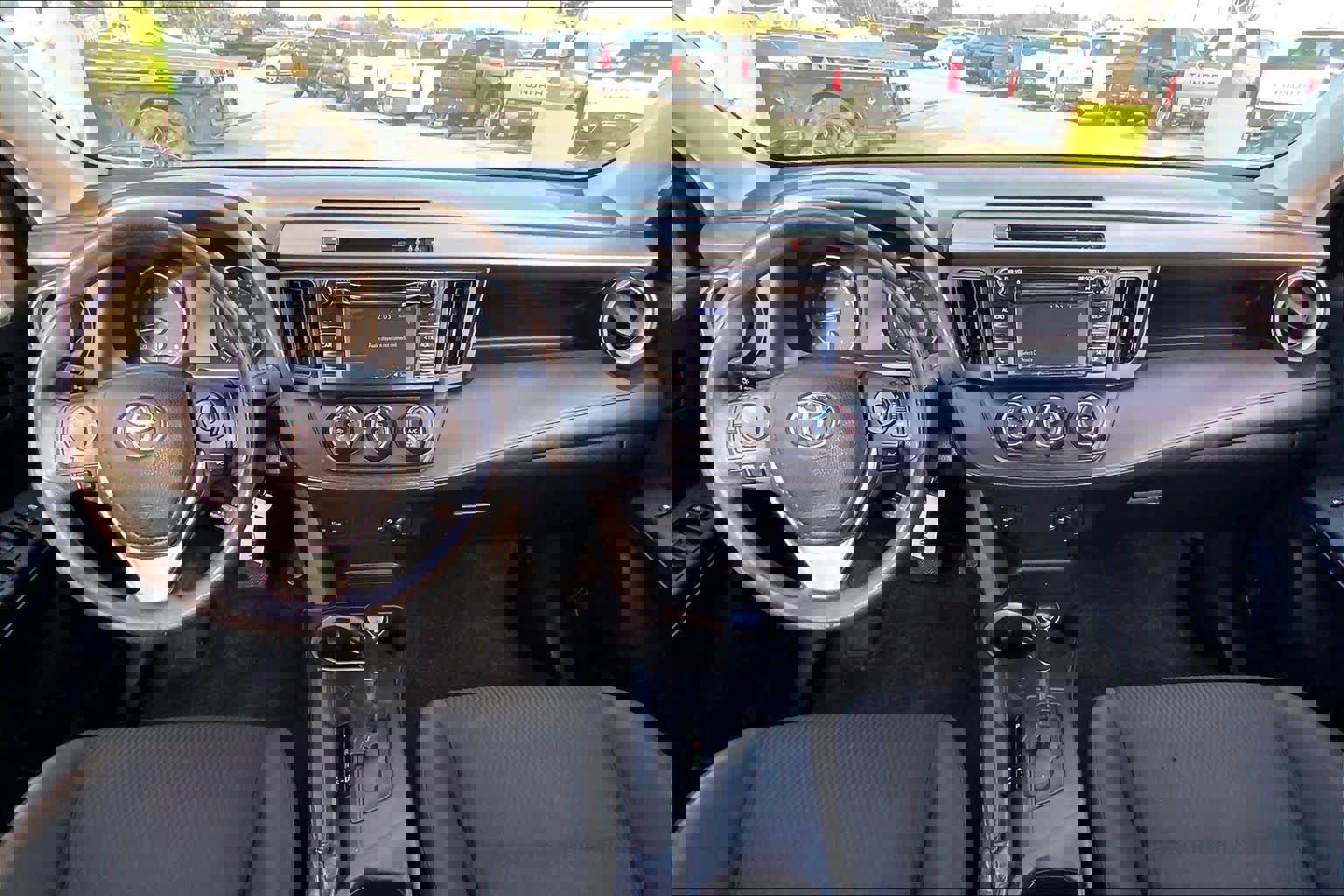 Used 2017 Toyota RAV4 LE image 14