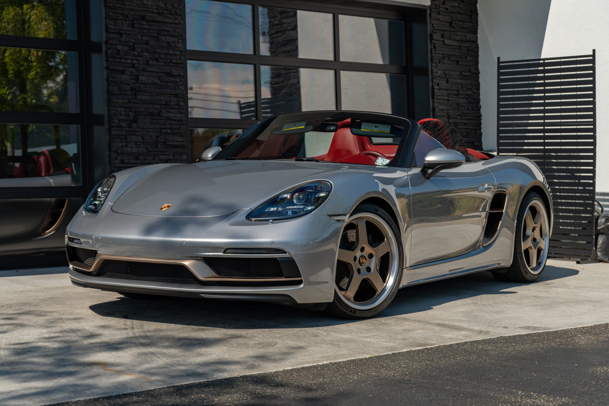Used 2021 Porsche 718 Boxster RWD image 4