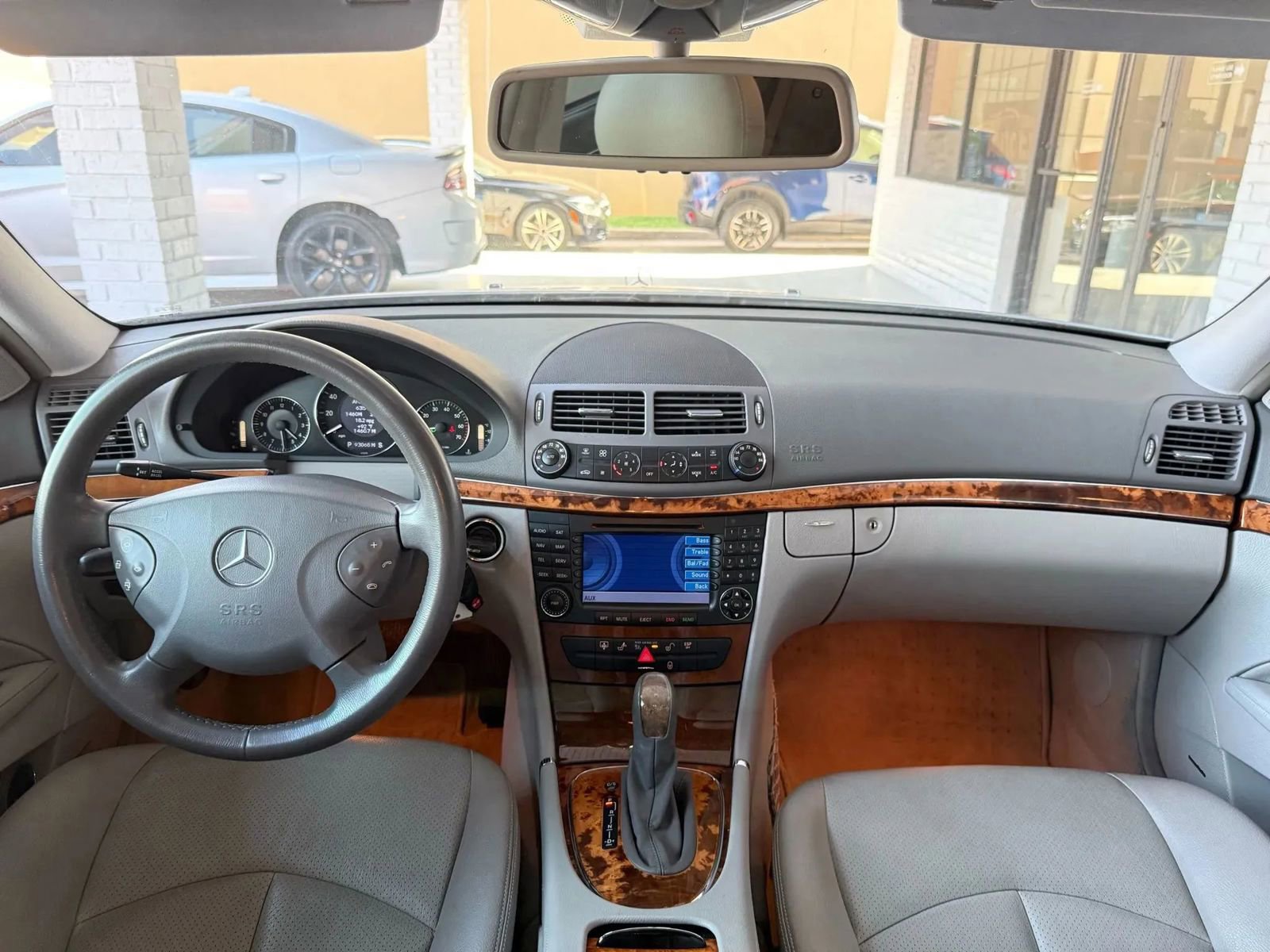 Used 2005 Mercedes-Benz E 320 Sedan image 29