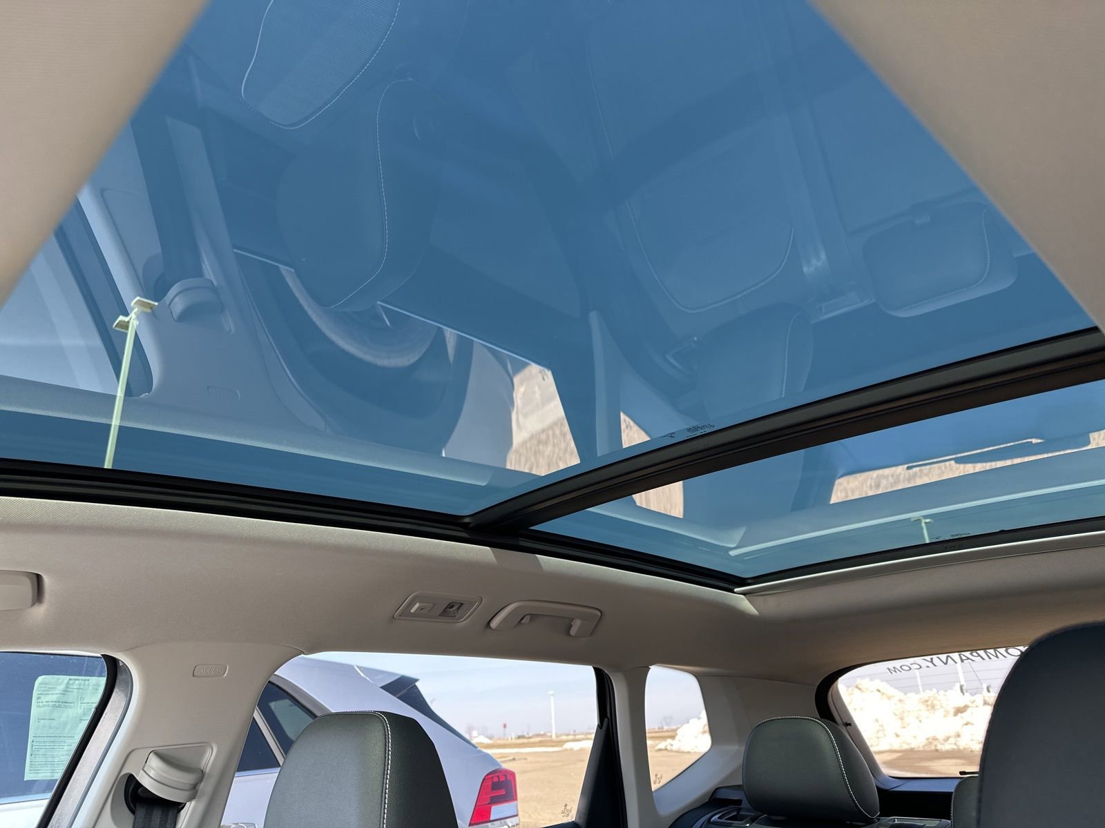 Certified 2024 Volkswagen Taos SE w/ Panoramic Sunroof Package image 70