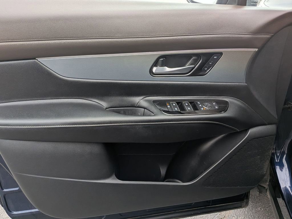 Used 2025 Nissan Murano Platinum w/ Cargo Package image 9