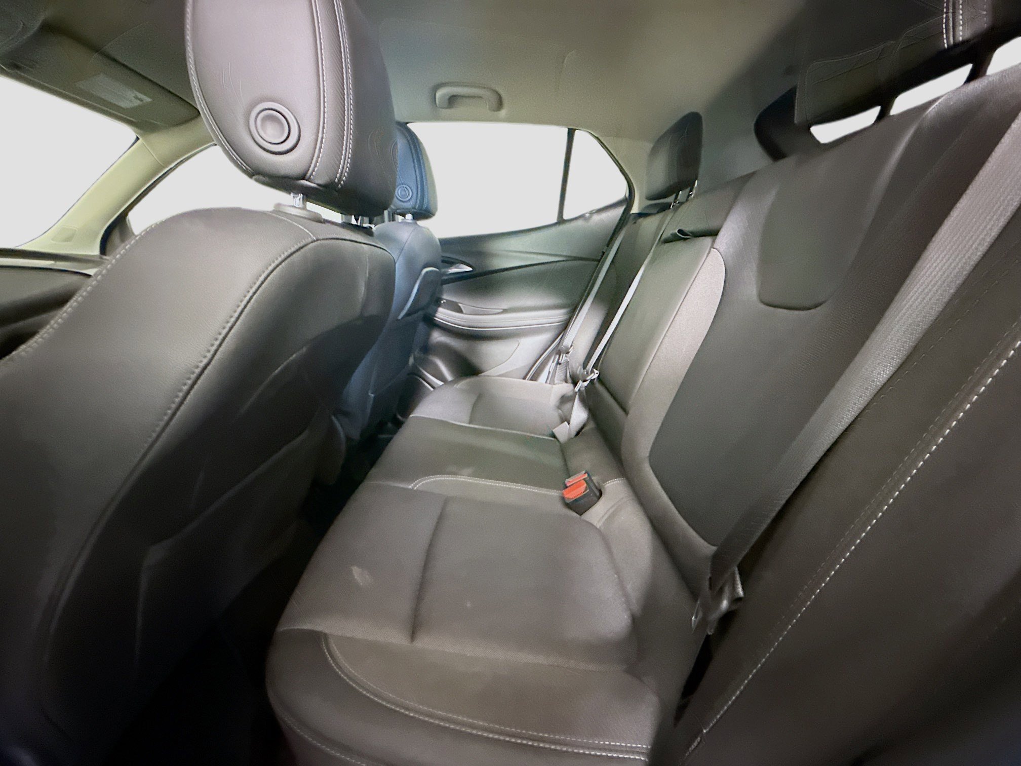 Used 2023 Buick Encore GX Select w/ Sport Touring Package FWD image 25
