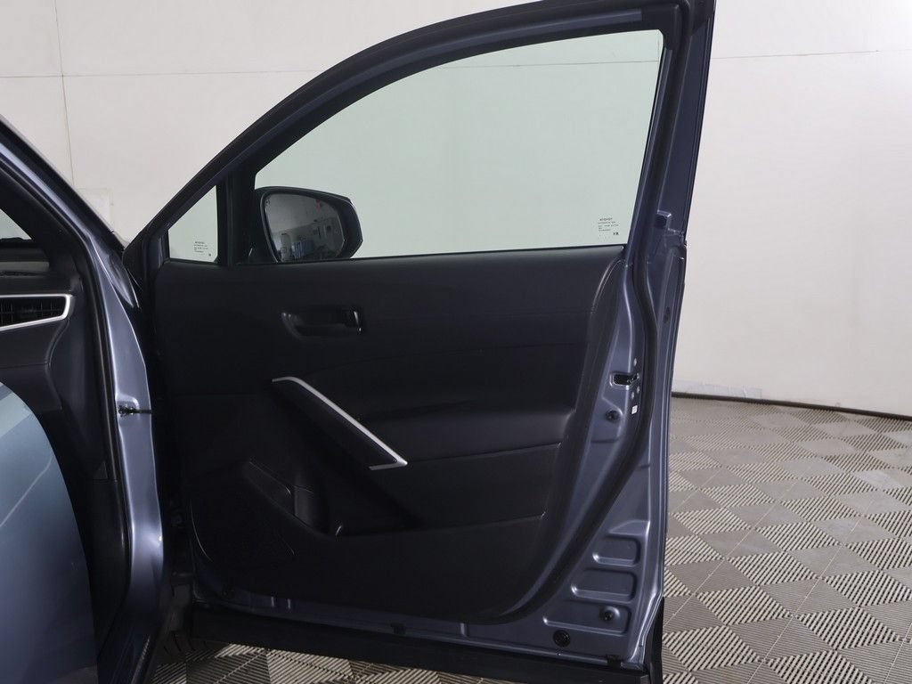 Used 2024 Toyota Corolla Cross AWD Hybrid image 21