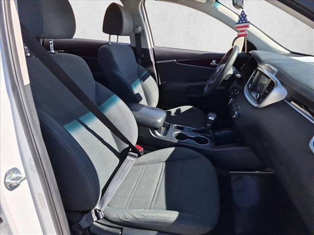 Used 2020 Kia Sorento LX FWD image 13