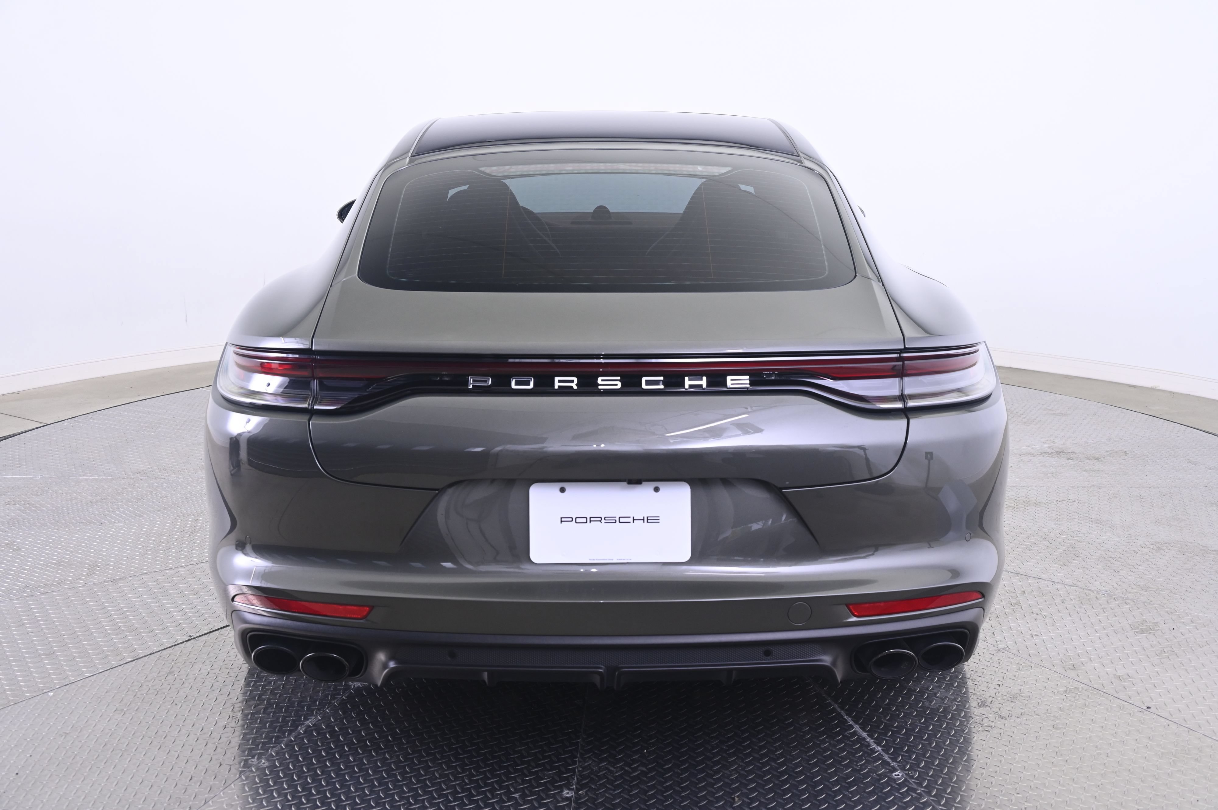 Certified 2023 Porsche Panamera 4S AWD/4WD image 6