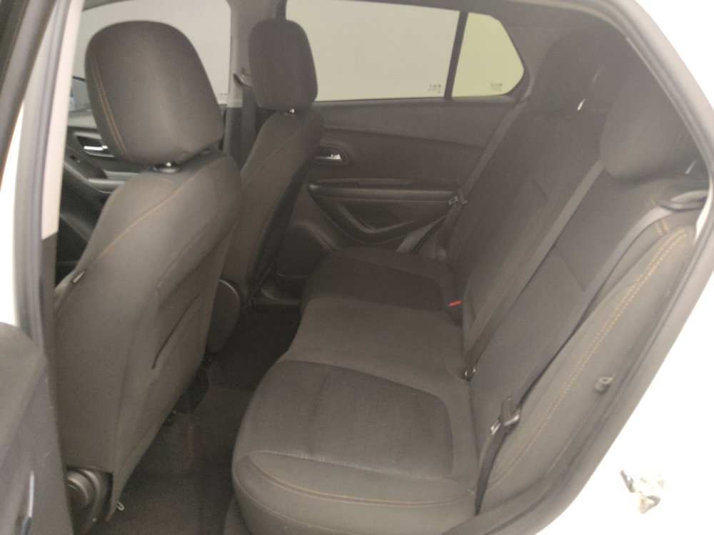 Used 2020 Chevrolet Trax LS w/ Tint and Cruise Package FWD image 18