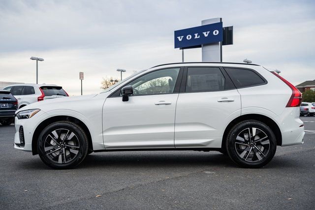 New 2026 Volvo XC60 B5 Plus w/ Protection Package Premier image 4