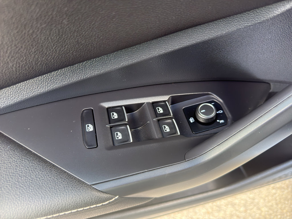 Used 2022 Volkswagen Jetta SE FWD image 12