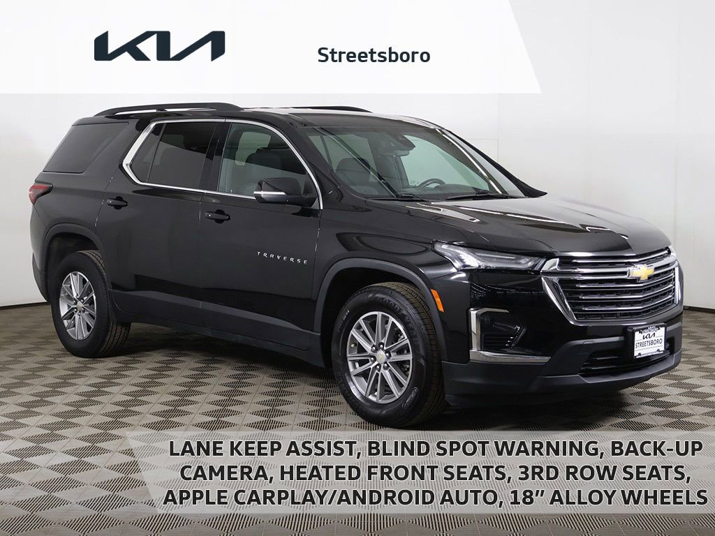 Used 2022 Chevrolet Traverse LT image 1