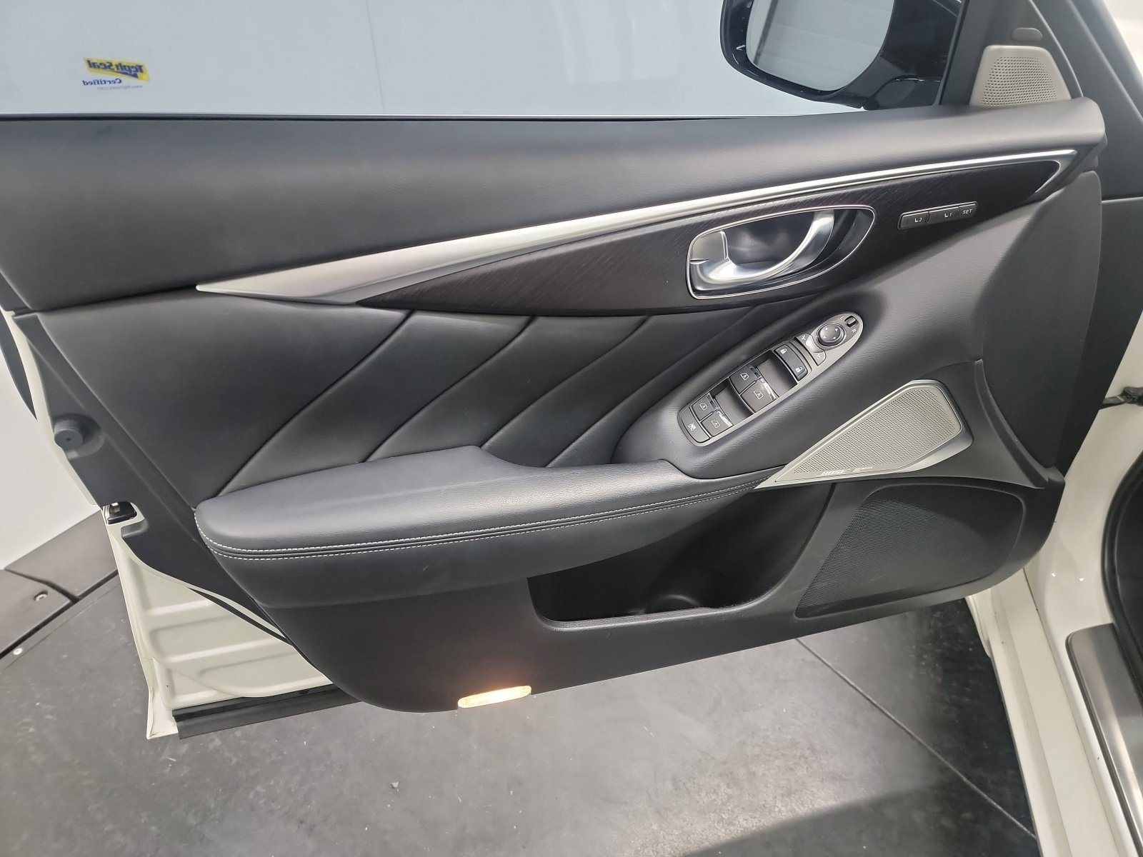 Used 2022 INFINITI Q50 Sensory image 15