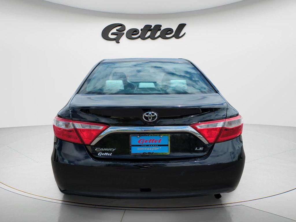 Used 2015 Toyota Camry LE FWD image 11