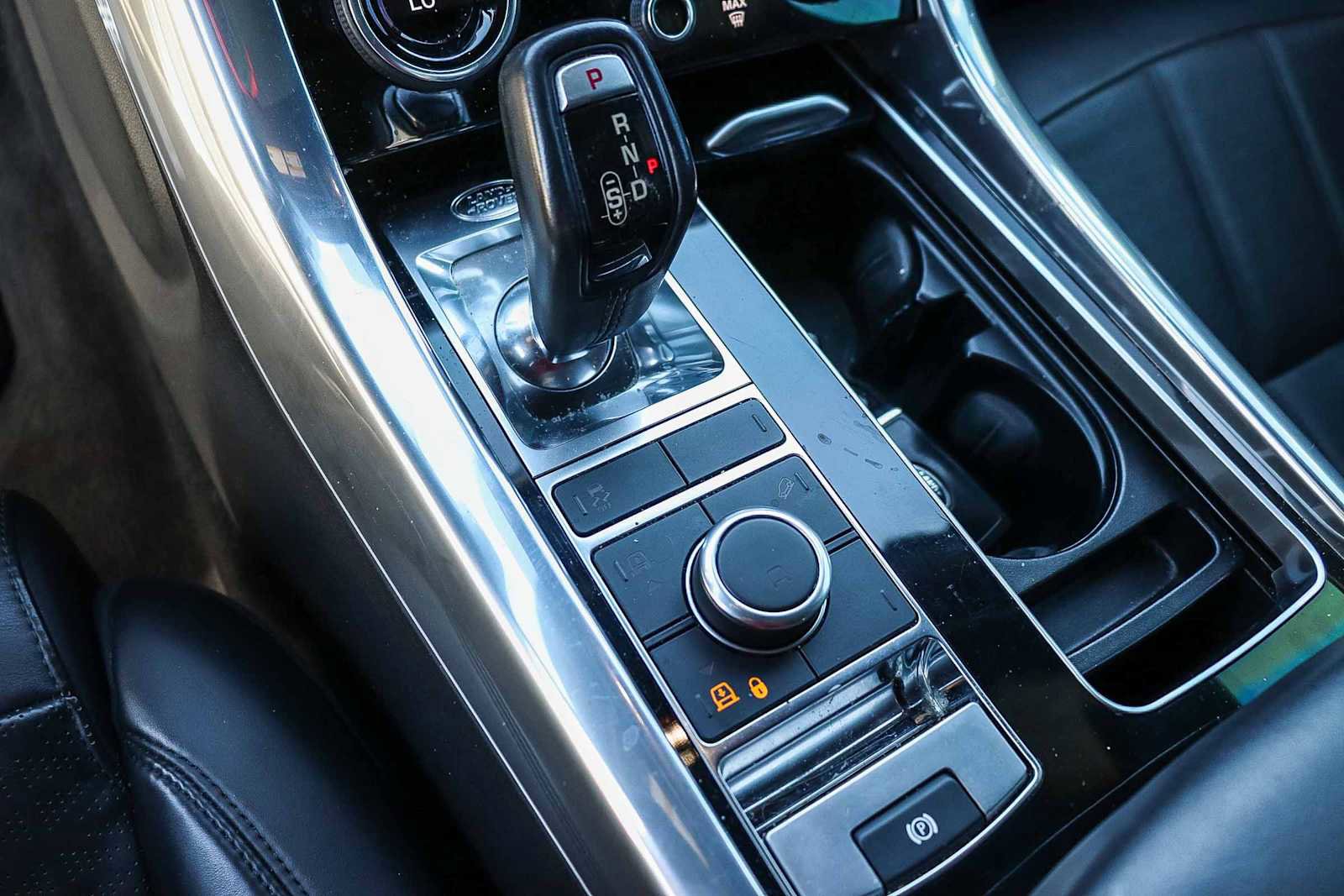 Used 2018 Land Rover Range Rover Sport HSE Dynamic image 18