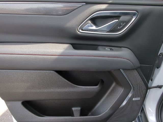 Used 2023 Chevrolet Suburban RST w/ Luxury Package image 23