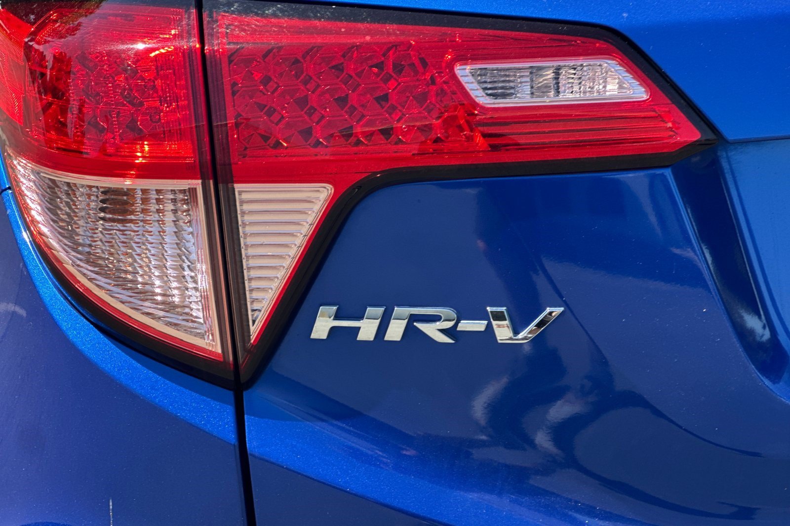 Used 2018 Honda HR-V EX image 35